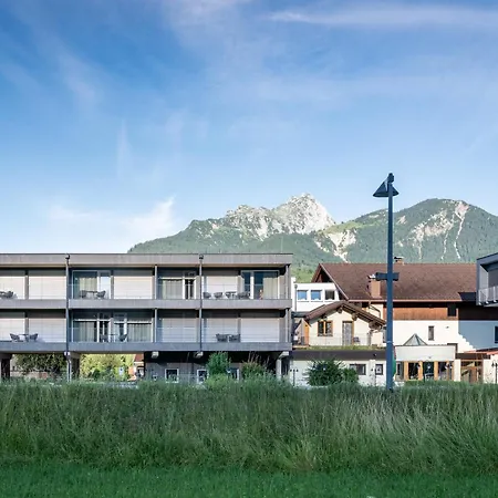 ホテル ガストフ ツム シュワネン