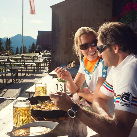 Zum Schwanen Otel 3*