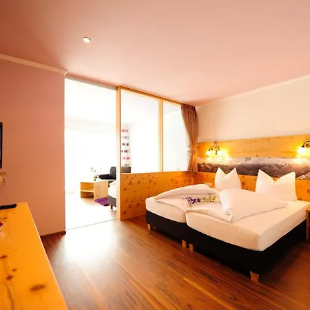 Zum Schwanen 3* روتته