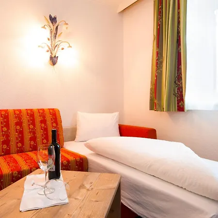 祖姆斯彻万恩酒店 酒店 3*