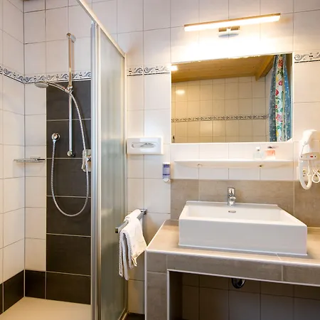 祖姆斯彻万恩酒店 酒店 Pflach