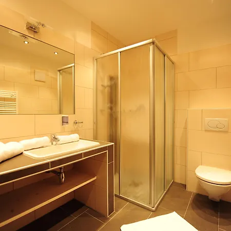 祖姆斯彻万恩酒店 3*