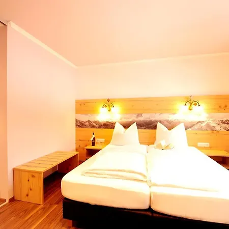 Zum Schwanen 3* Reutte