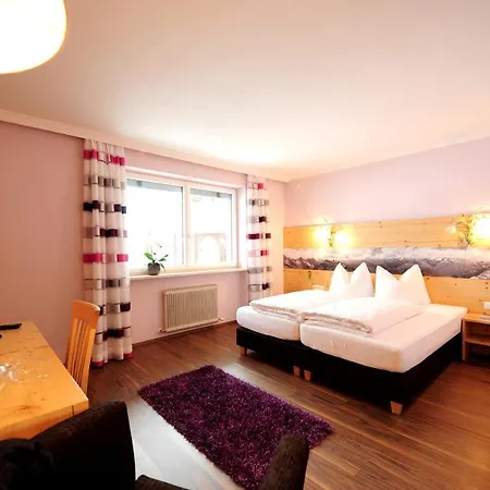 Szálloda Zum Schwanen 3*