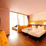 Hotel Zum Schwanen Pflach