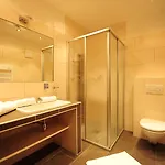 Zum Schwanen 3*