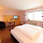 Zum Schwanen 3*